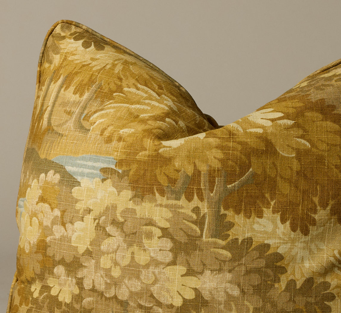 THE GOLDEN PAPER MOON PILLOW