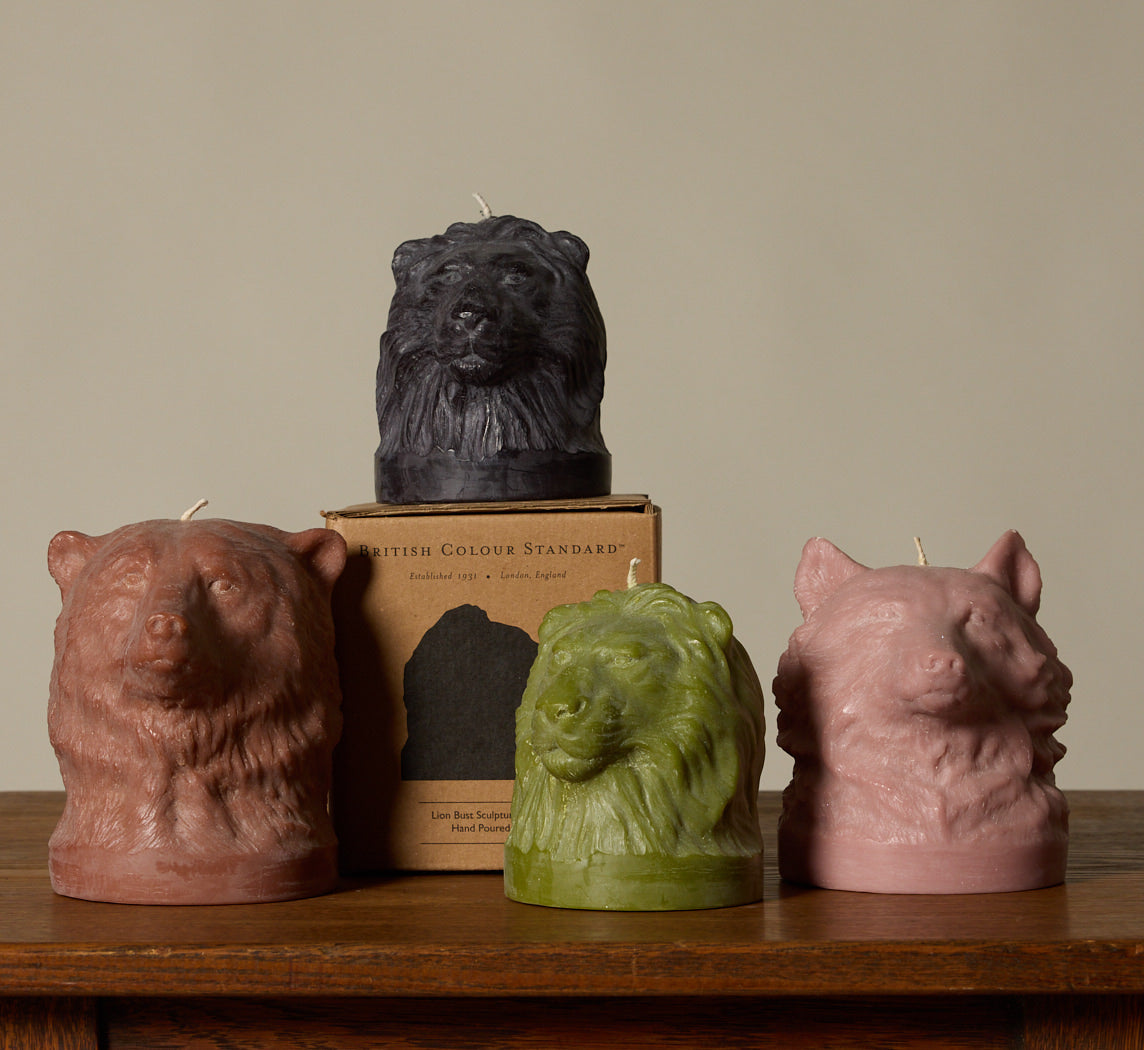 BRITISH COLOUR STANDARD ANIMAL HEAD LION CANDLE IN JET BLACK