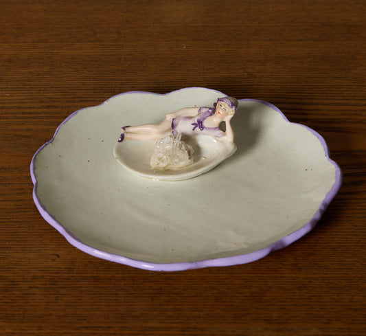 ABRA CERAMIC FIGURINE DISH - WHITE/PURPLE