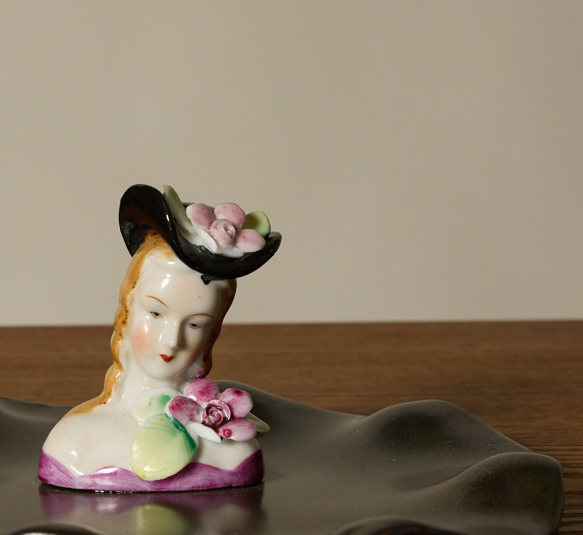 ABRA CERAMIC FIGURINE DISH - METALLIC BLACK GLAZE / BUST