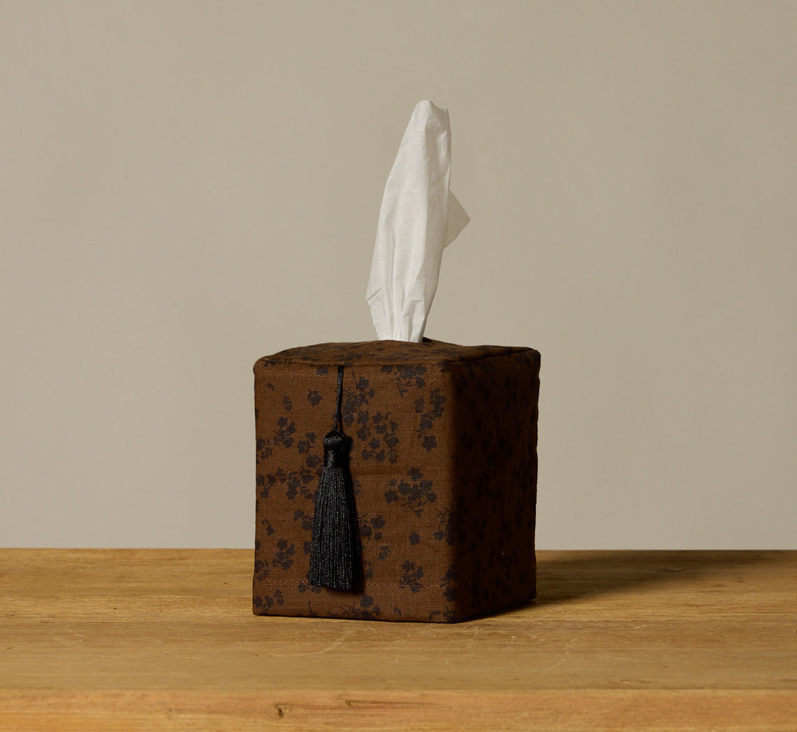 PIERCE & WARD BLACK VINE TISSUE BOX COVER