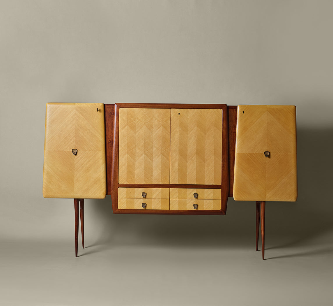 WHS ITALIAN MID-CENTURY MODERN SIDEBOARD IN THE STYLE OF GIO PONTI