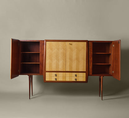 WHS ITALIAN MID-CENTURY MODERN SIDEBOARD IN THE STYLE OF GIO PONTI