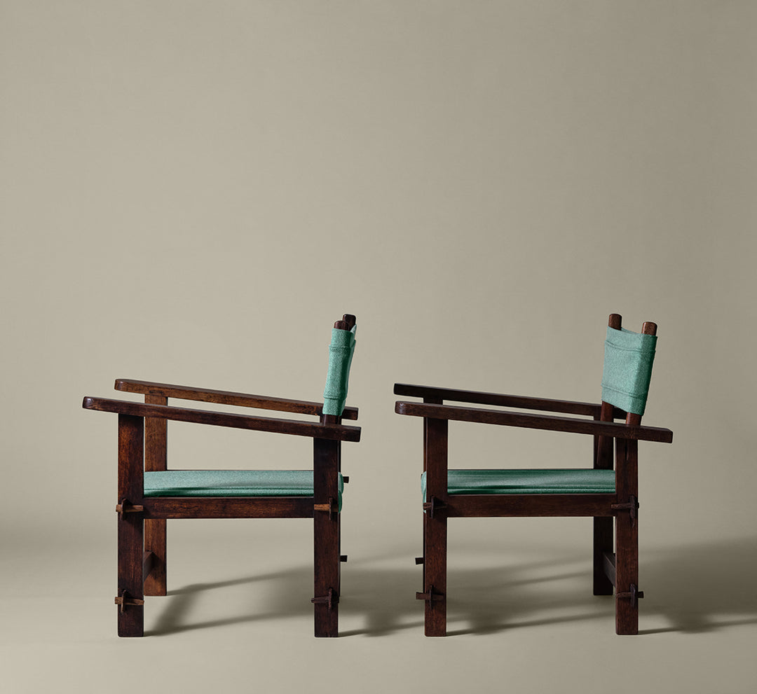 EARLY 20TH CENTURY WOODEN PEG CHAIRS Pierce & Ward