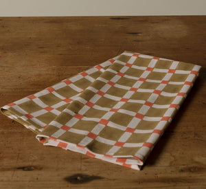 CHECKERBOARD BLOCK-PRINT TEA TOWEL IN OLIVE AND RED