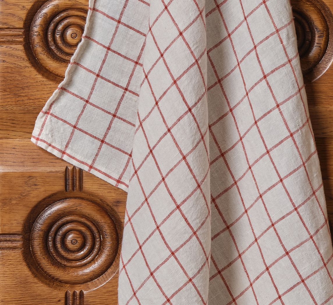 GRAPHIC STRIPE LINEN TEA TOWEL IN CLAY