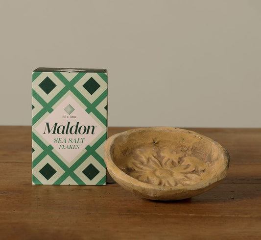 MALDON SALT WITH VINTAGE OVAL SICILIAN VESSEL