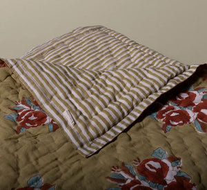 SARA HAND BLOCK-PRINTED REVERSIBLE QUILT IN KHAKI SAGE (QUEEN/KING)