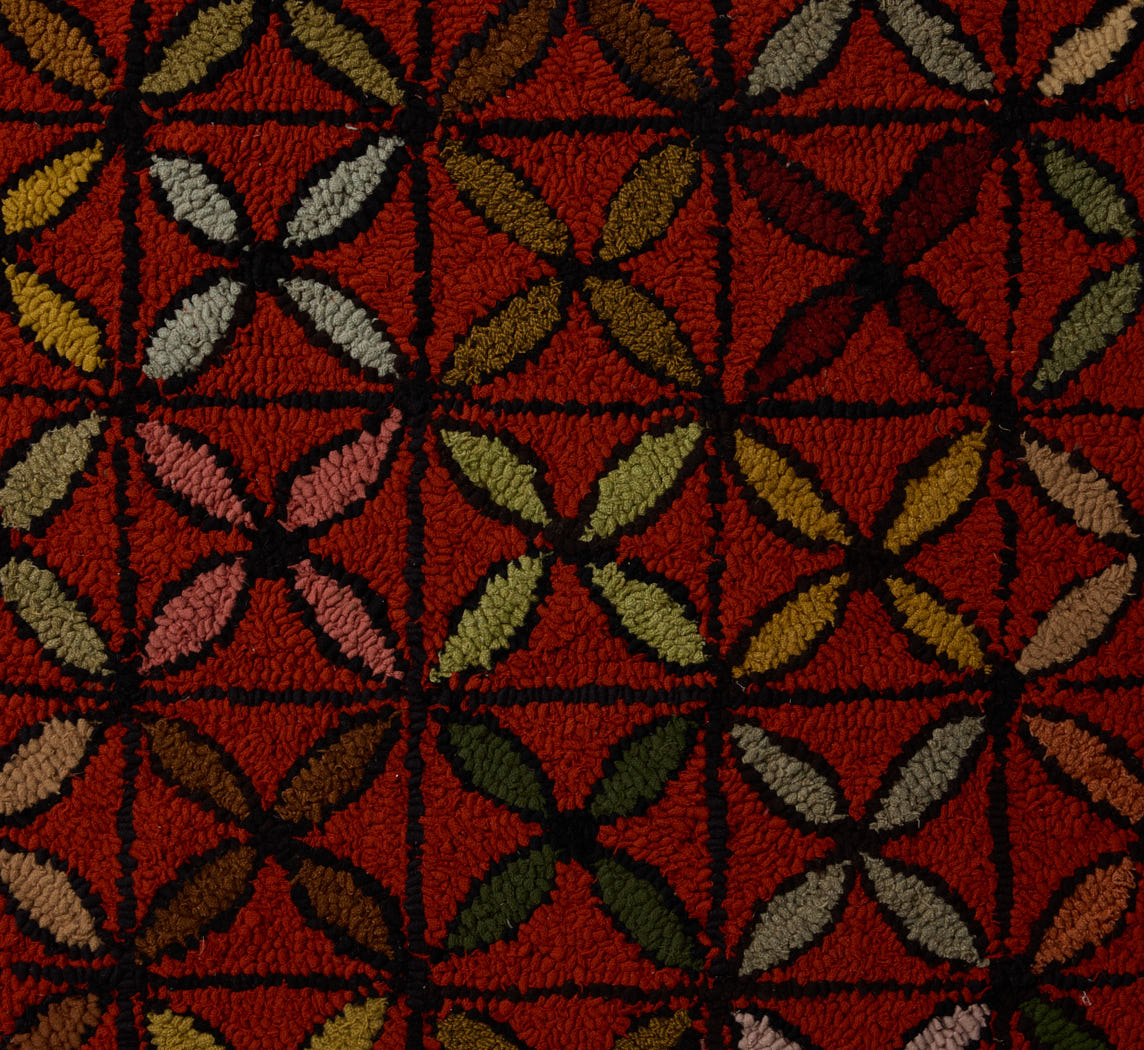 FRAMED 19TH CENTURY AMERICAN GEOMETRIC HOOKED RUG I