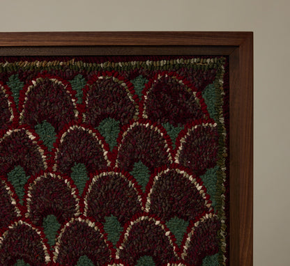 FRAMED EARLY 20TH CENTURY AMERICAN GEOMETRIC HOOKED RUG II