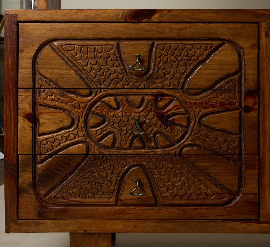 20TH CENTURY CARVED WOOD BRUTALIST CREDENZA