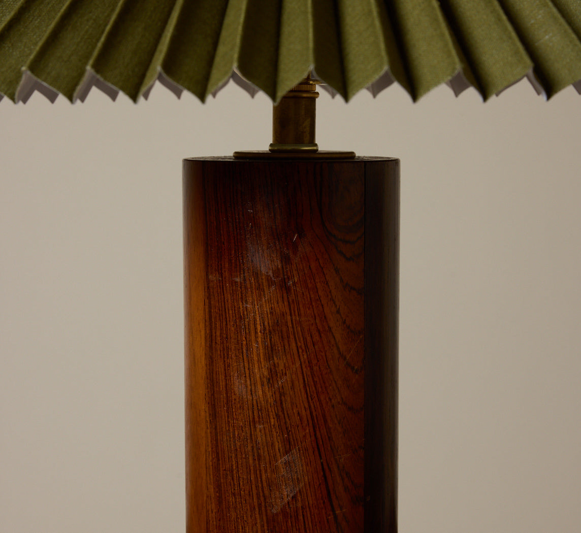 1960S DANISH ROSEWOOD TABLE LAMP WITH OLIVE PLEATED SHADES