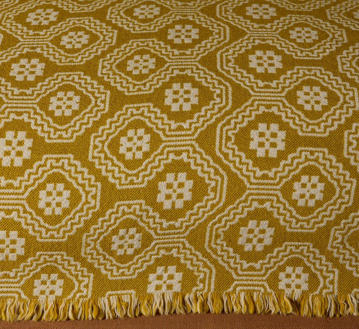 CERPA BLANKET IN CITRON 91" X 91"