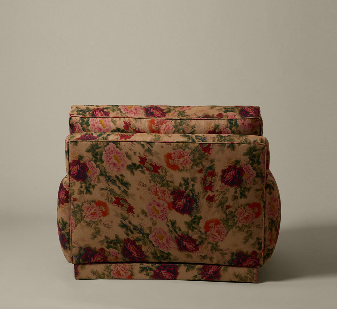 PAIR OF POSTMODERN OVERSIZED LOUNGE CHAIRS IN FLORAL