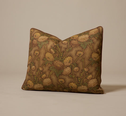 THE CHRYSANTHEMUM PILLOW