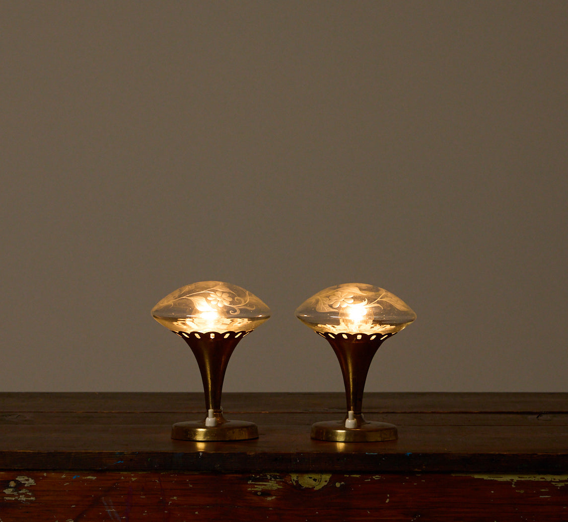 PAIR OF 1940S ART DECO FROSTED GLASS & BRASS TABLE LAMP