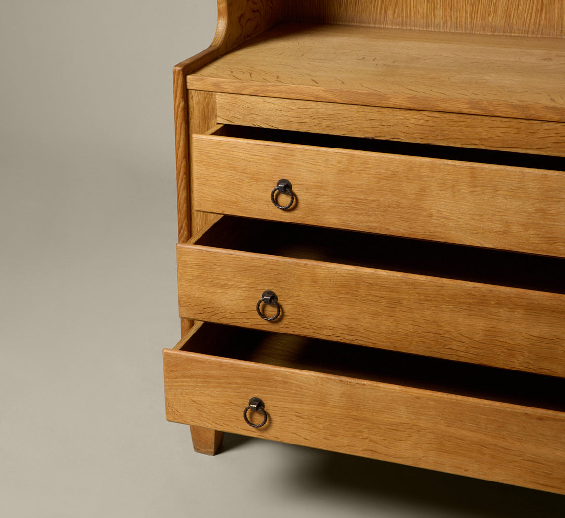 DANISH OAK HUTCH CABINET IN THE STYLE OF HENNING KJAERNULF C. 1970