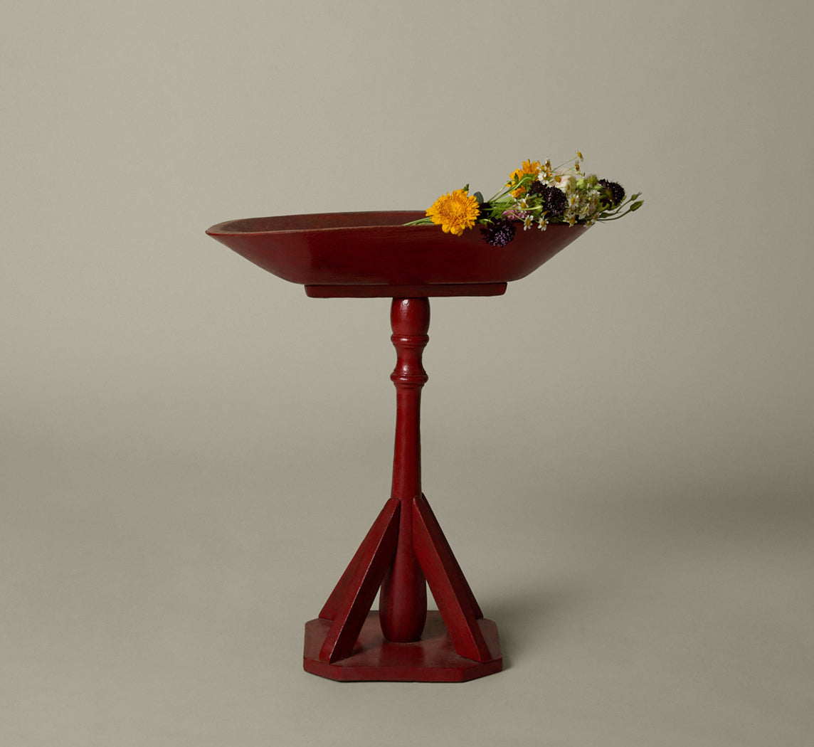 PRIMITIVE RED BUCKET TABLE