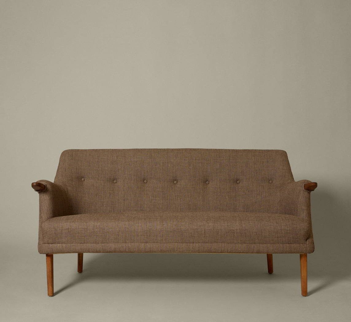 1950S KURT OLSEN STYLE DANISH TEAK SOFA