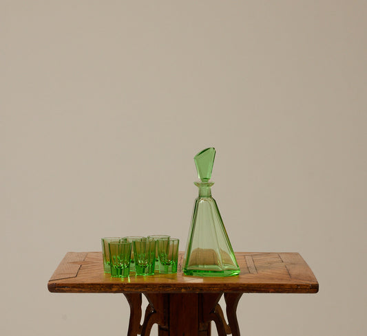 1920S EMERALD ART DECO DECANTER SET
