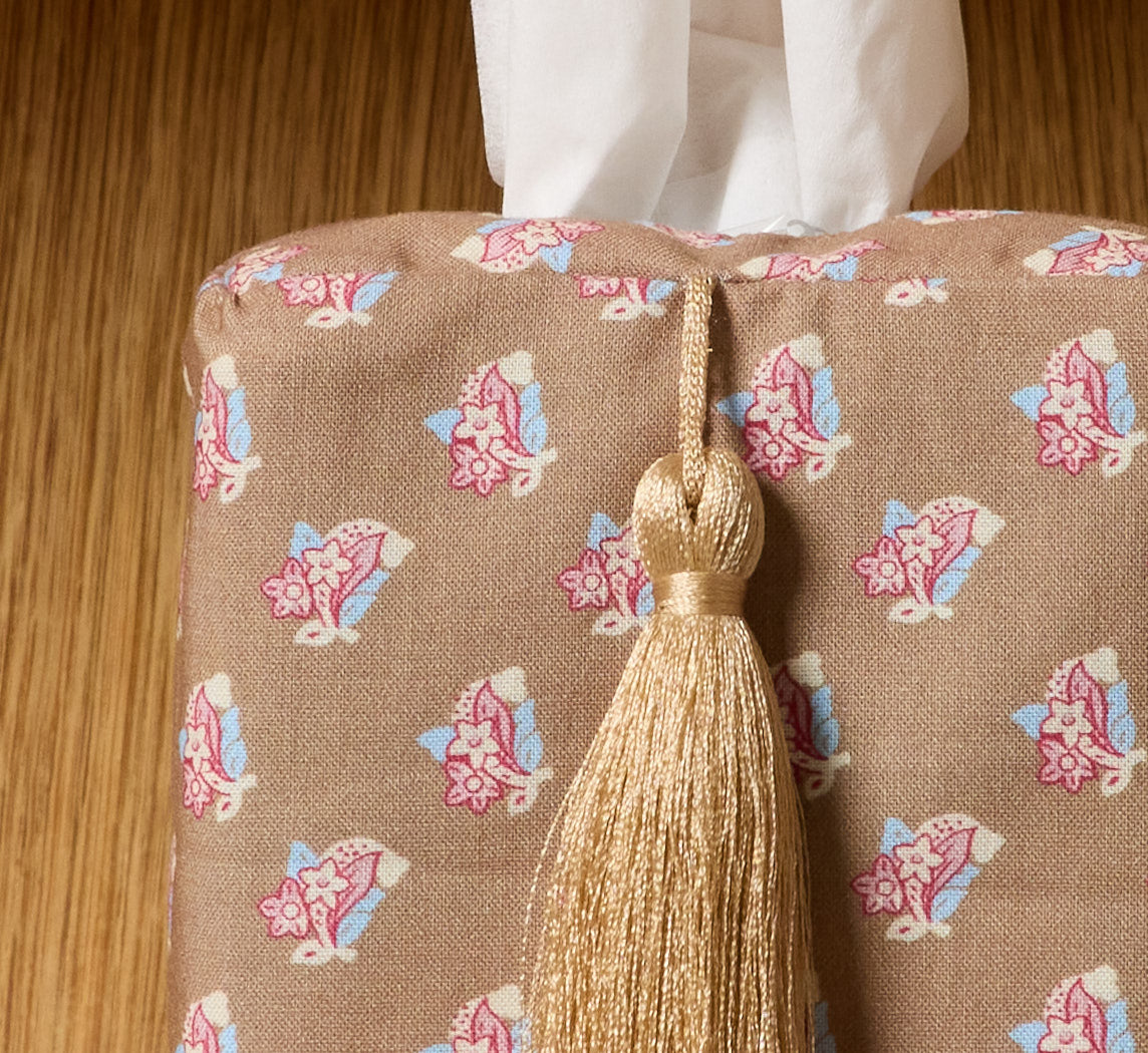 PIERCE & WARD TINY BOUQUET TISSUE BOX COVER