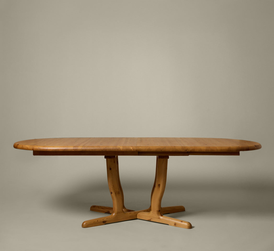 1970S DANISH SOLID PINE DINING TABLE IN THE STYLE OF RAINER DAUMILLER