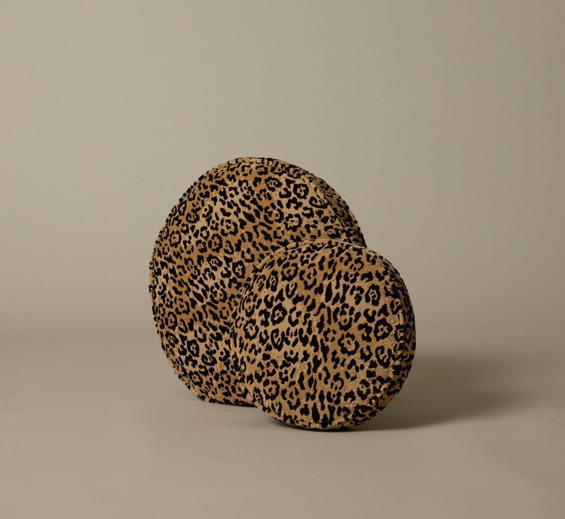 THE FAUSTO DISC PILLOW