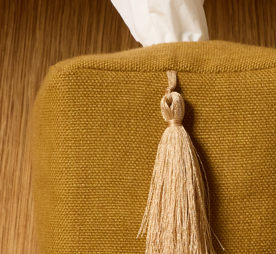 PIERCE & WARD CUMIN LINEN TISSUE BOX COVER WITH TASSEL