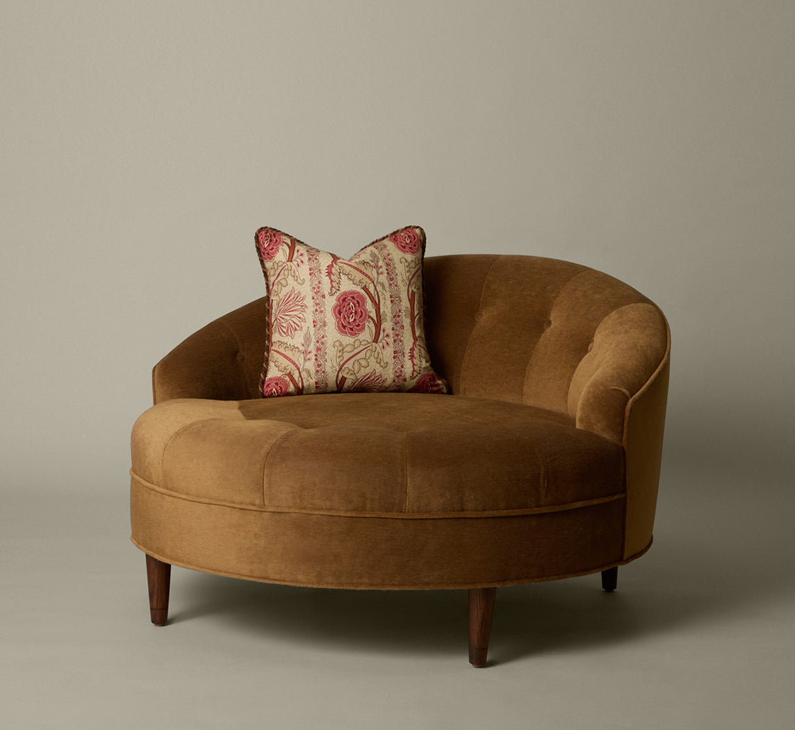 PIERCE & WARD CUDDLE CHAIR IN A TOFFEE MOHAIR