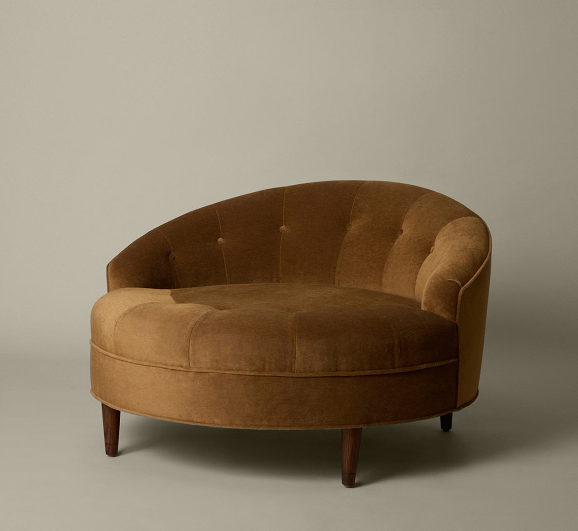 PIERCE & WARD CUDDLE CHAIR IN A TOFFEE MOHAIR