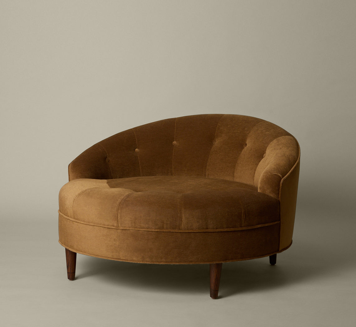 PIERCE & WARD CUDDLE CHAIR IN A TOFFEE MOHAIR