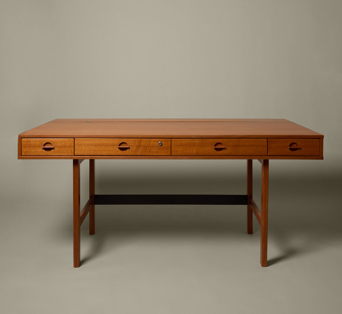 20TH CENTURY DANISH PARTNERS DESK