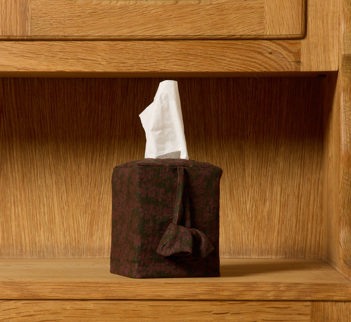 PIERCE & WARD EXPRESSIONIST FLORAL TISSUE BOX COVER WITH BELLS