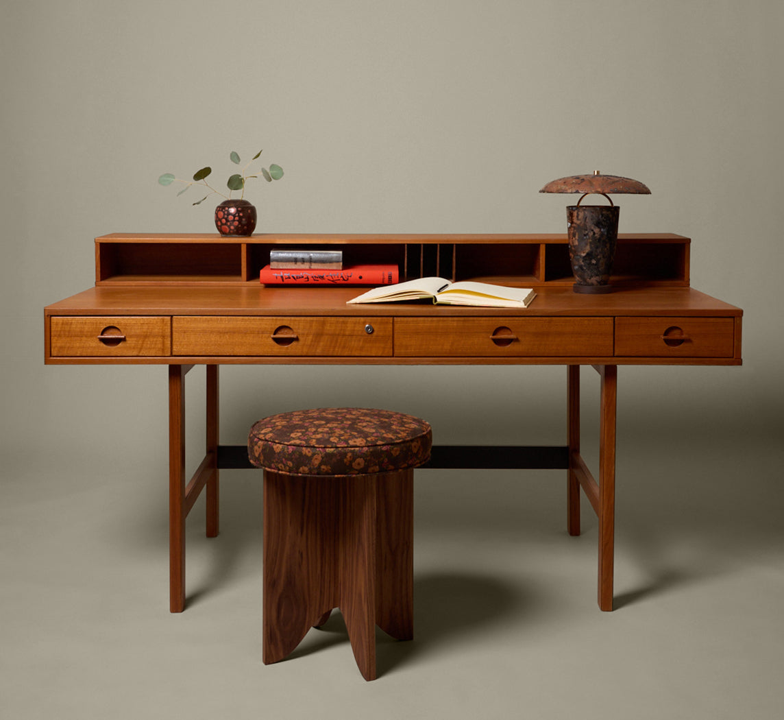 20TH CENTURY DANISH PARTNERS DESK