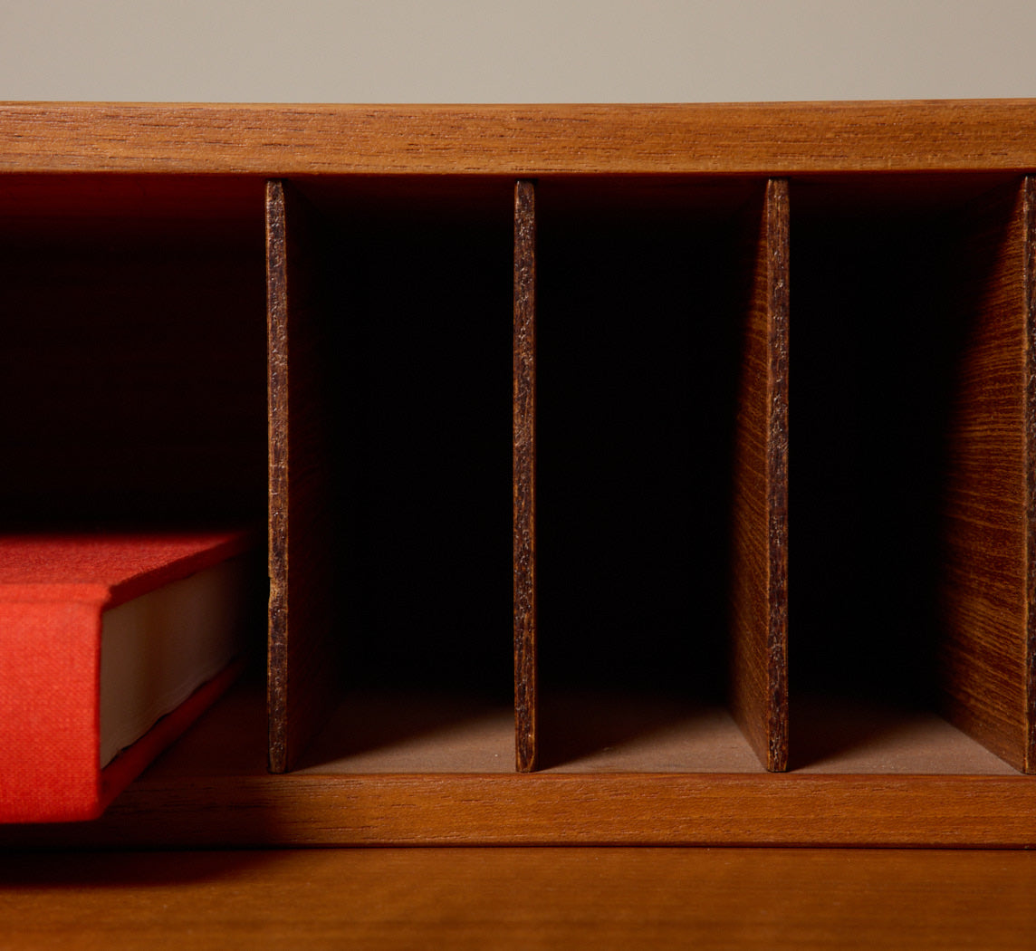 20TH CENTURY DANISH PARTNERS DESK
