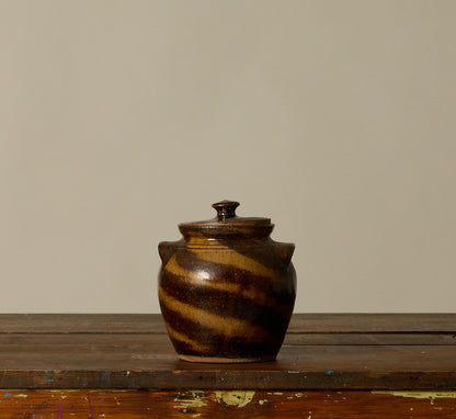 EARTHENWARE FOLK ART SWIRL VESSEL WITH LID III