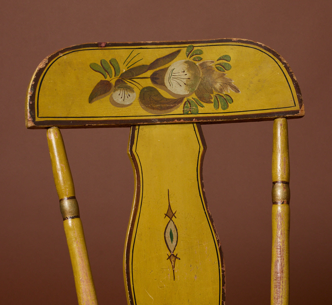 PAIR OF 19TH CENTURY PENNSYLVANIA YELLOW PAINTED FIDDLEBACK CHAIRS