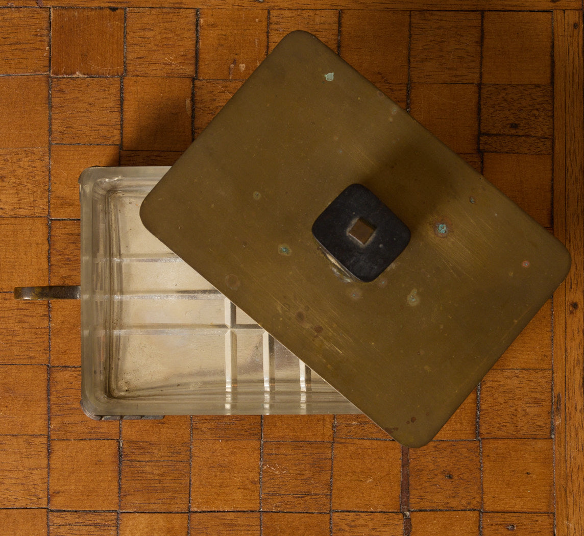 FRENCH ART DECO CRYSTAL & BRASS TRINKET BOX, C. 1940S