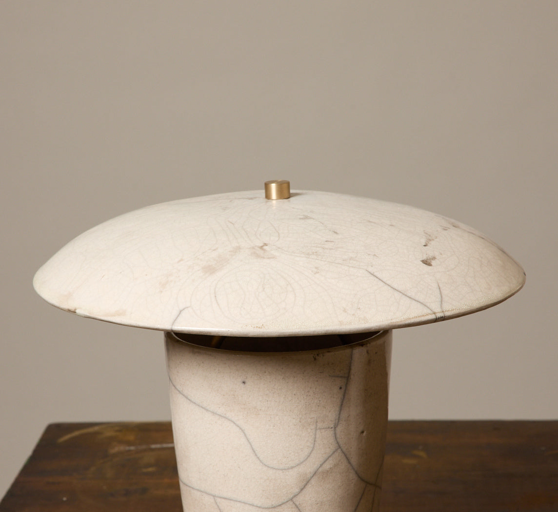 RAKU ATOMIC TABLE LAMP IN LUNA