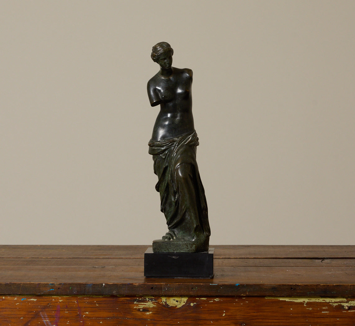 EARLY 20TH CENTURY BRONZE PATINATED VENUS DE MILO STATUE