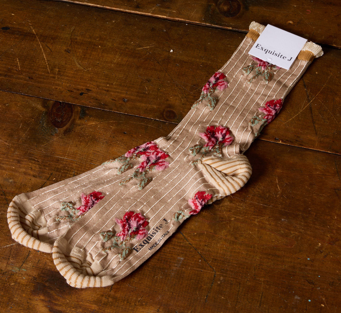 EXQUISITE J SOCKS IN IVORY ROSE