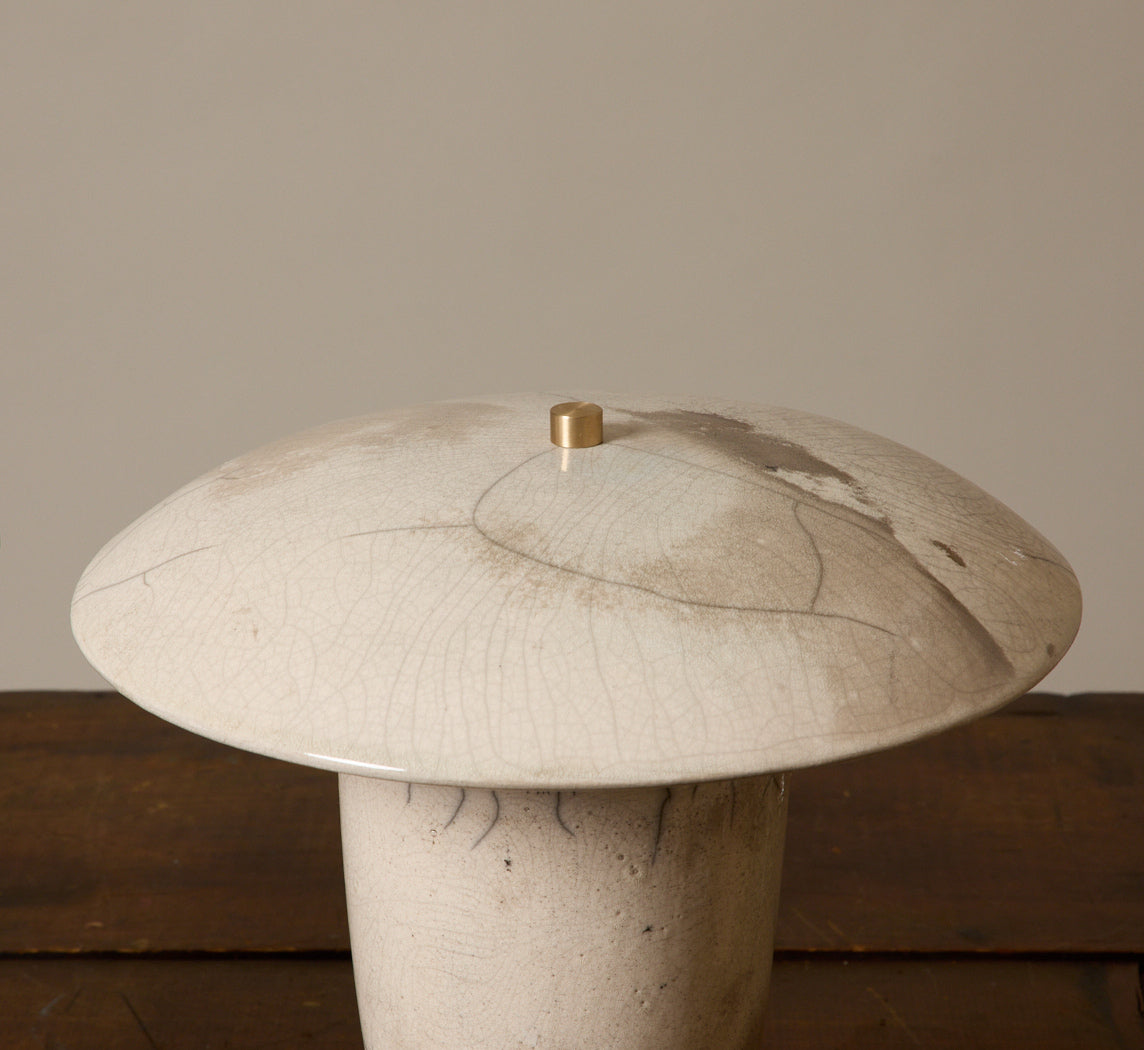 RAKU ATOMIC TABLE LAMP IN LUNA