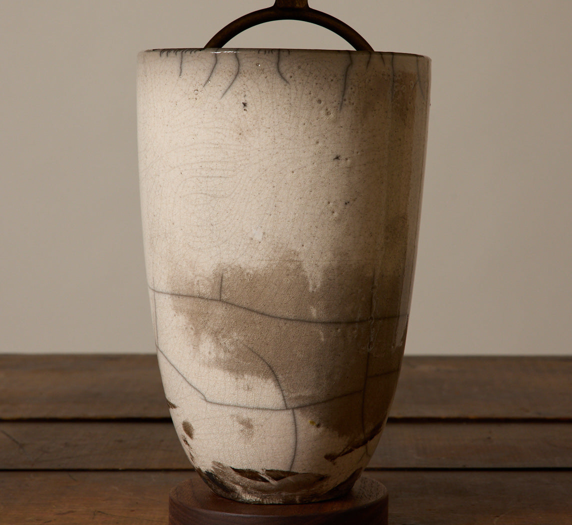 RAKU ATOMIC TABLE LAMP IN LUNA