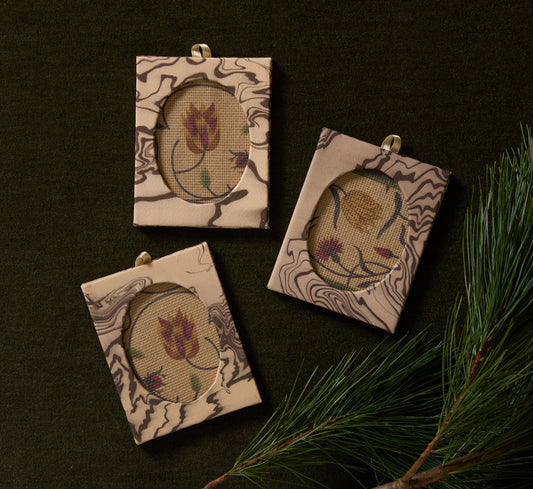 PIERCE & WARD PICTURE FRAME ORNAMENT