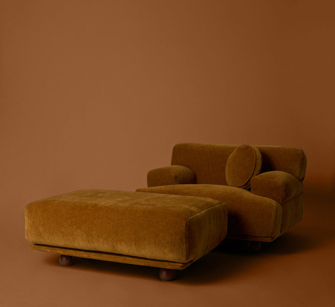 PIERCE & WARD ENZO CHAIR IN  HONEY CHENILLE