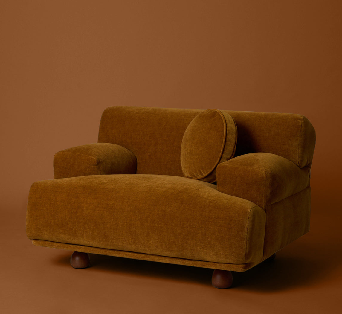 PIERCE & WARD ENZO CHAIR IN  HONEY CHENILLE