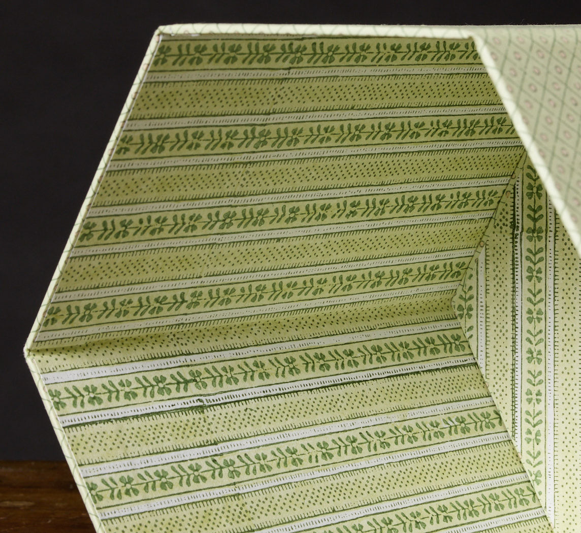 BLOCK PRINTED HEXAGON COLLAPSIBLE BASKET