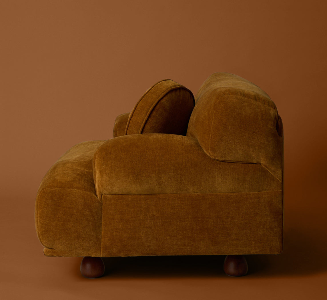 PIERCE & WARD ENZO CHAIR IN  HONEY CHENILLE