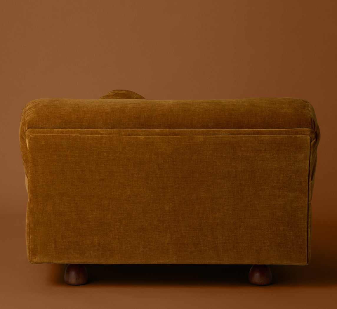 PIERCE & WARD ENZO CHAIR IN  HONEY CHENILLE