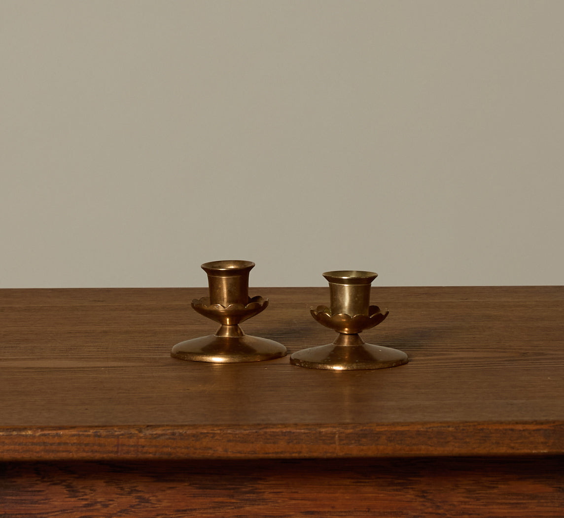 PAIR OF BRASS SCALLOPED CANDLESTICK HOLDERS